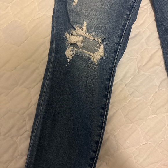 Abercrombie & Fitch Ankle Jeans - Picture 2 of 4